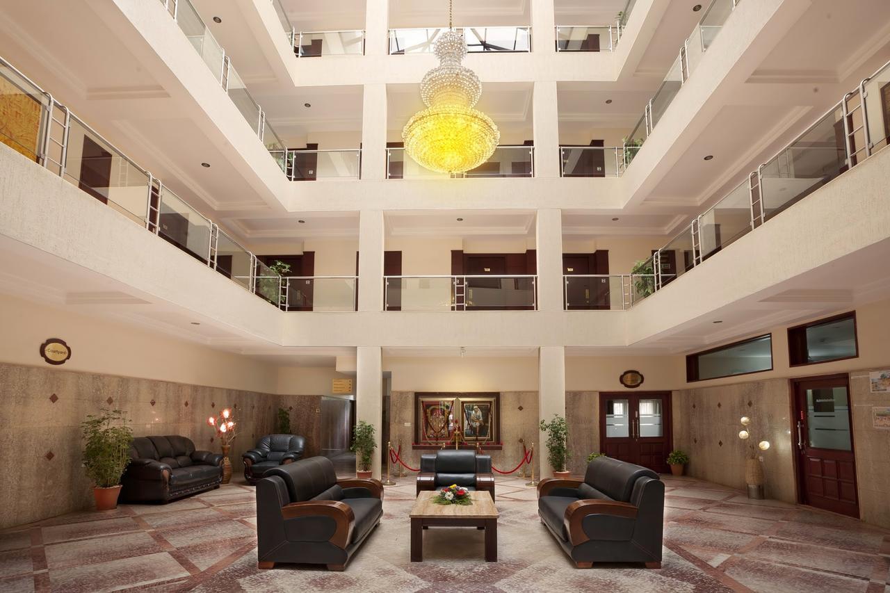 Mayur Aaditya Resort Dharwad Exterior foto
