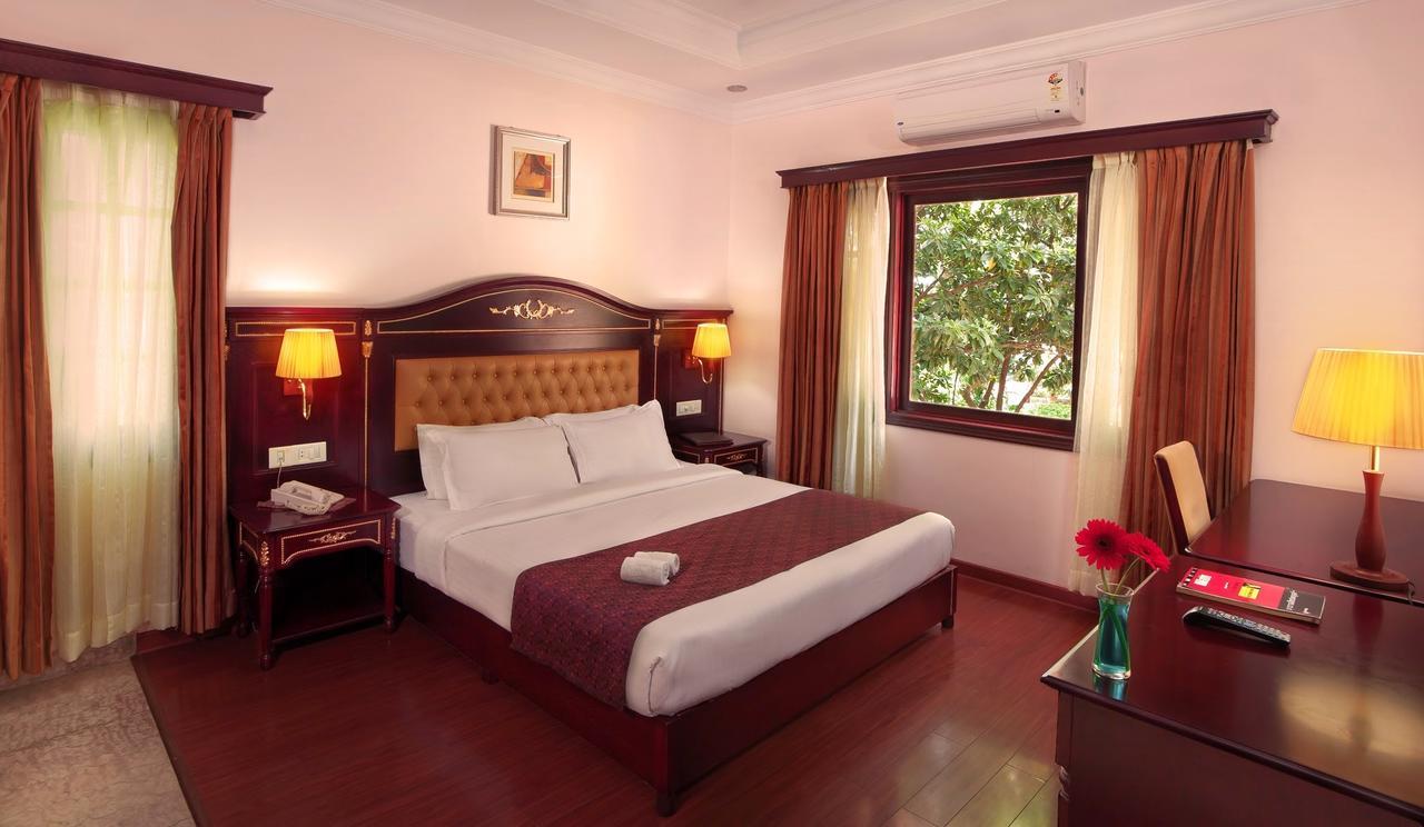 Mayur Aaditya Resort Dharwad Exterior foto